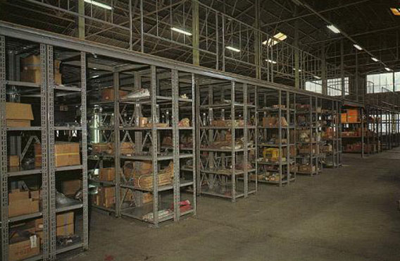 軽量式積層ラック